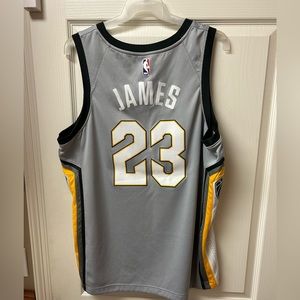 Lebron James Jersey